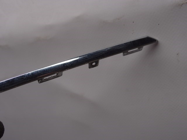 фото №4, Молдинг хром левый перед vw passat b8 2015r