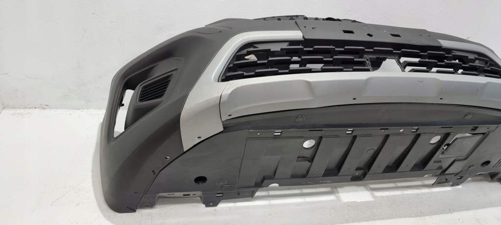 Купити Бампер перед передній renault kangoo iv 21-