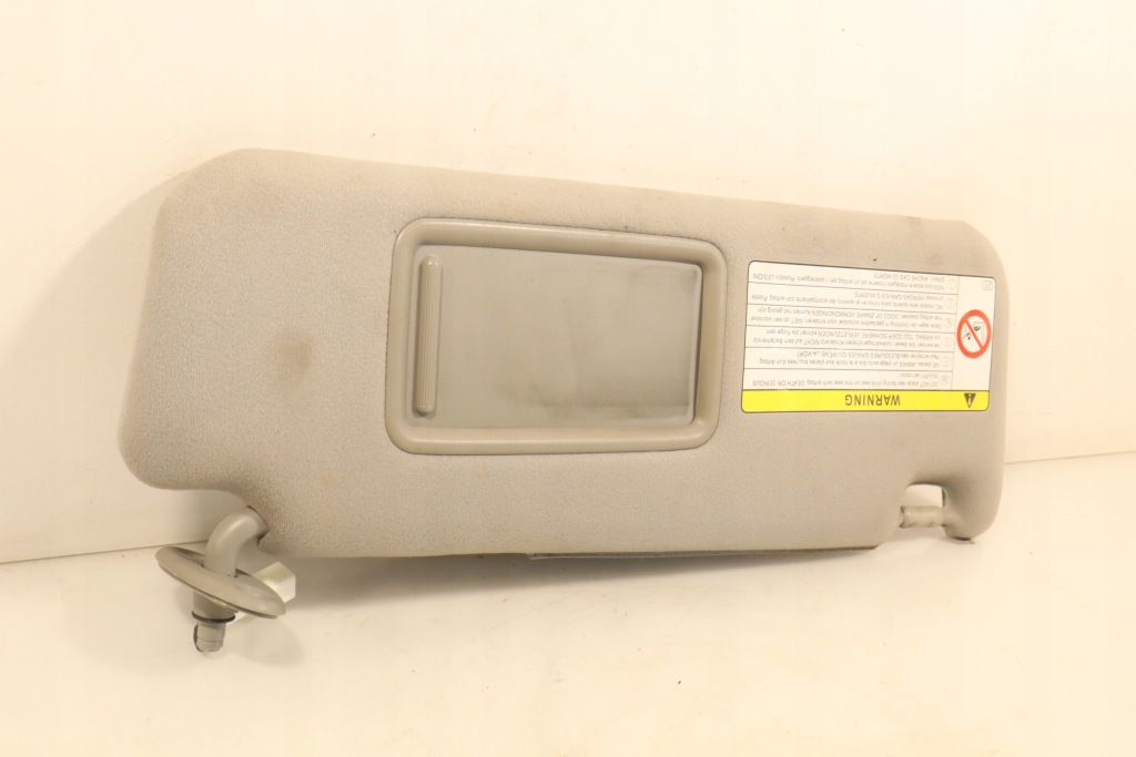 Накладка солнцезащитная правая toyota prius 2 в Украине