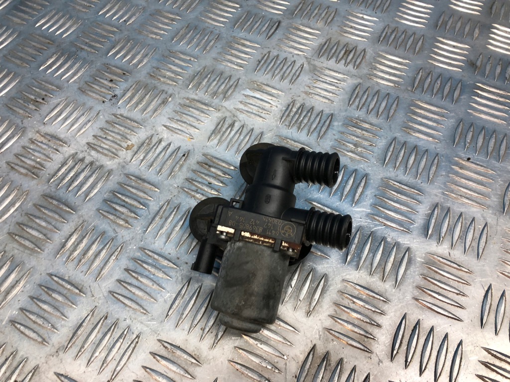 Купити Bmw e46 купе рестайлінг  m54 електроклапани води 8369805