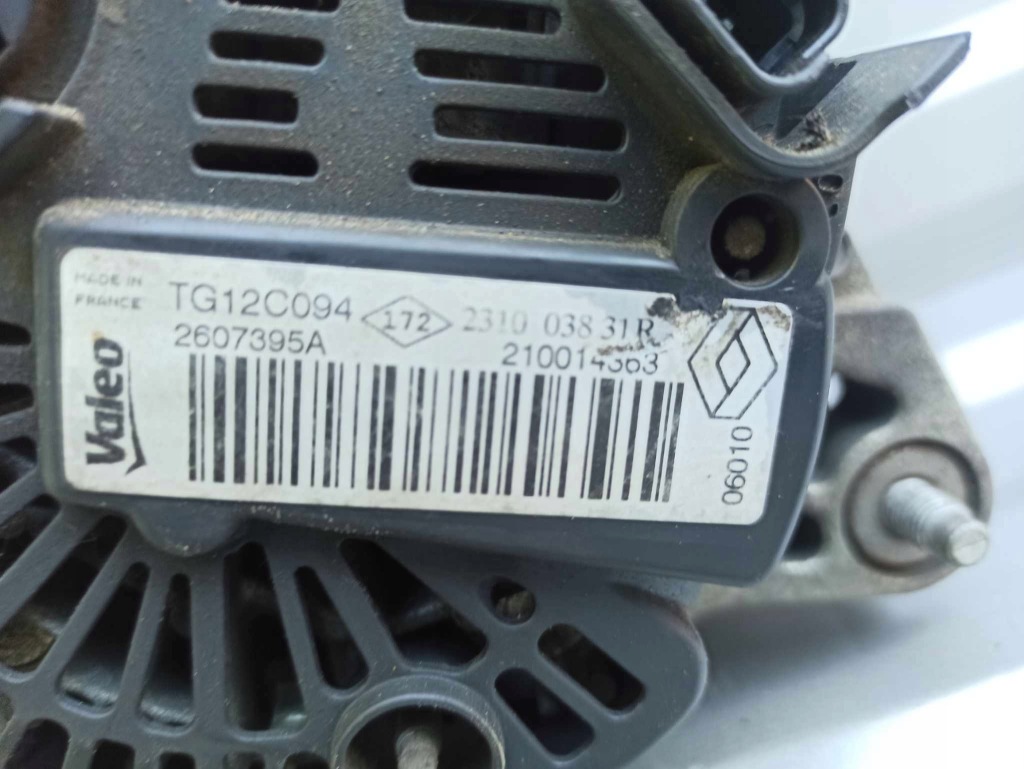 Dacia duster 1 генератор 1.5 dci 2310 038 31 r Оригинал