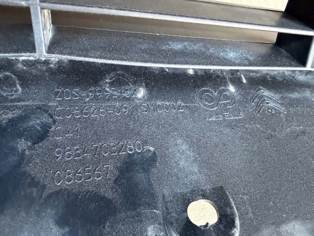 Бампер перед citroen c4 3 e-c4 2020- оригінал демонтаж ні клеєний Зі Шроту