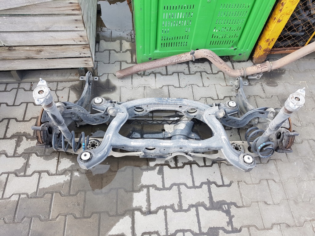 Купити Mercedes cla w117 13r- балка підвіска задні задня