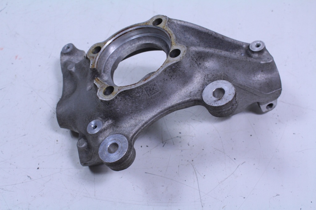 Купити Поворотний кулак підвіска перед ліва bmw m2 m3 m4 f80 f82 f83 228400105