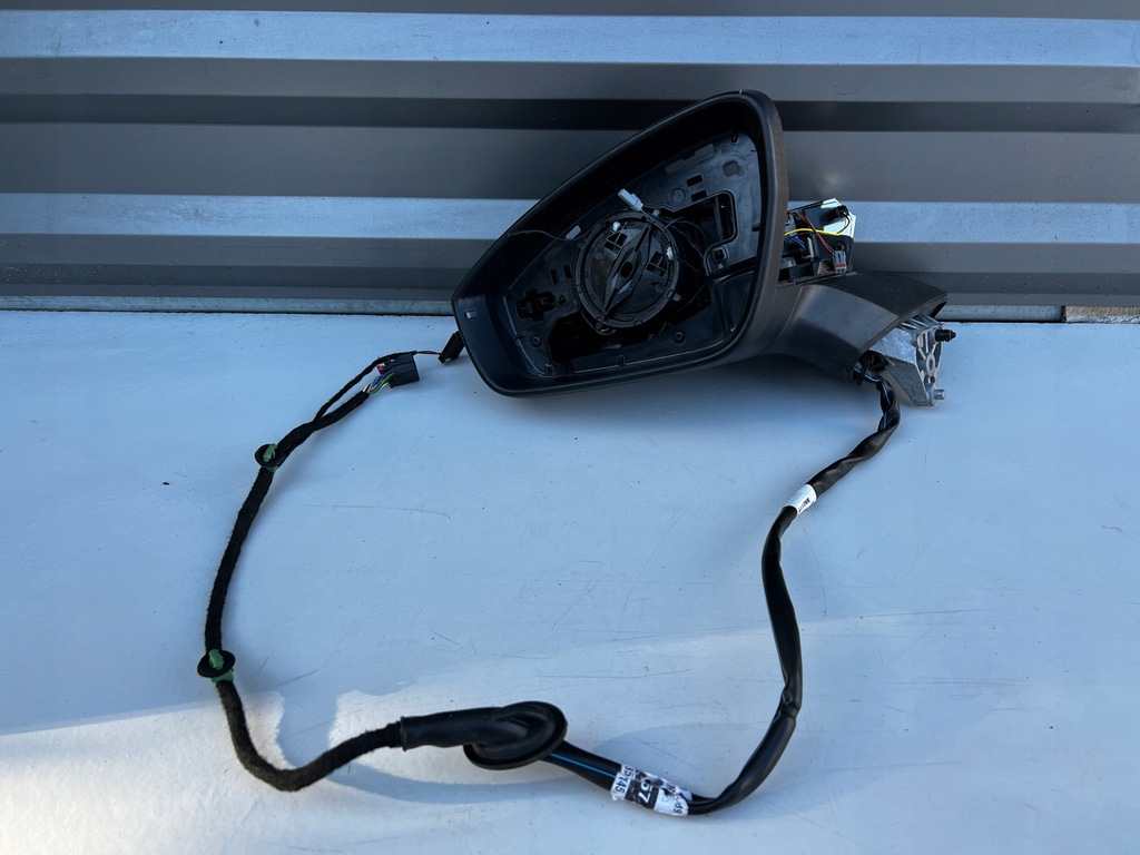фото №1, Зеркало левая volkswagen id.4
