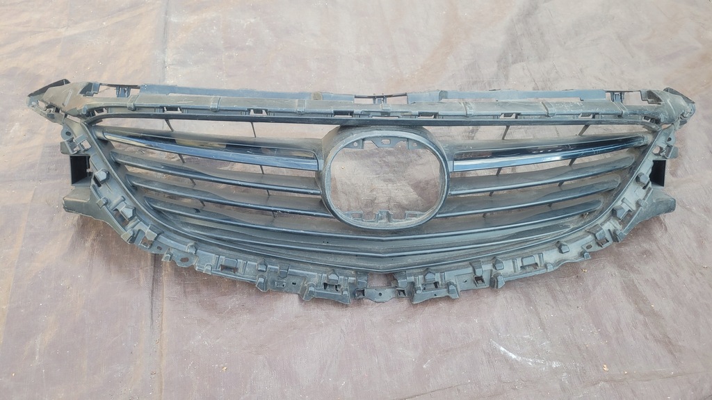 фото №1, Mazda vi 6 gj 13- решётка радиатора решётка радиатора ghp9-50712 // 2742