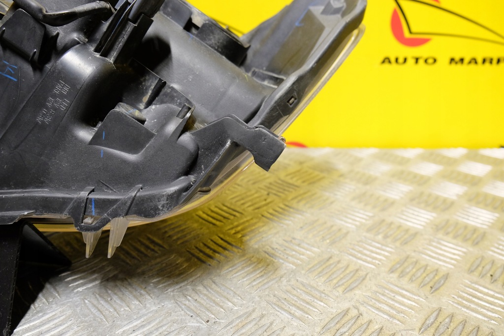 фото №11, Toyota tacoma 2016- фара лампа обычная линзованная с led светлая r usa