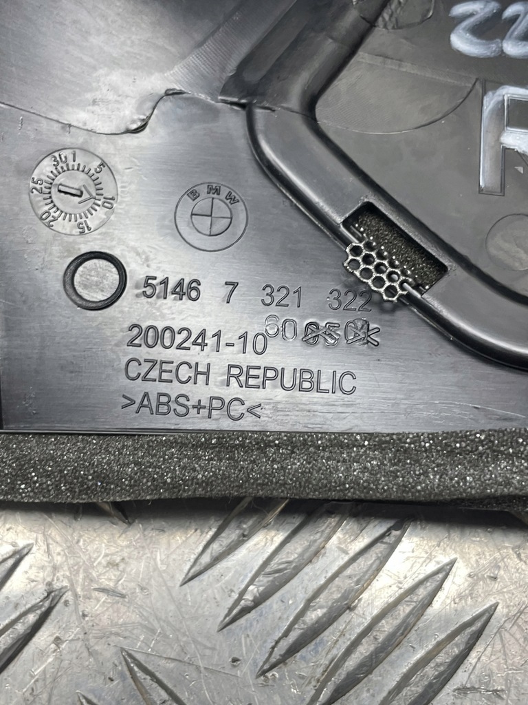 фото №14, Bmw f36 накладка решётка динамика правый задняя 7321322