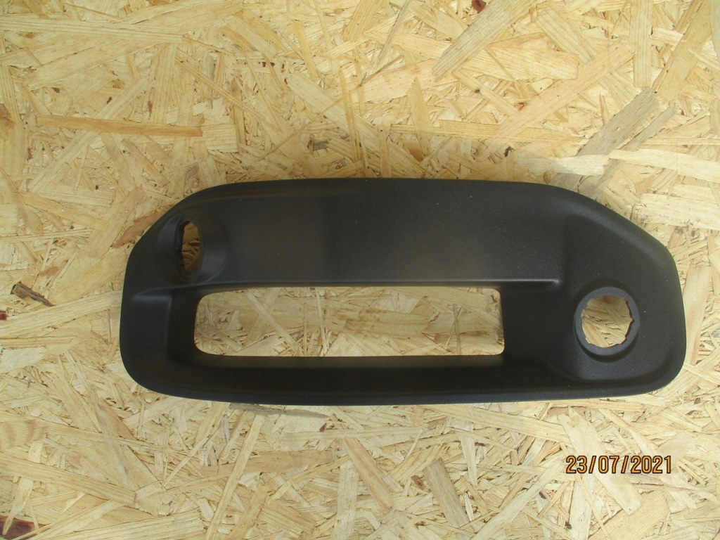 фото №1, Dodge ram 1500 решётка бампер левый перед 19-