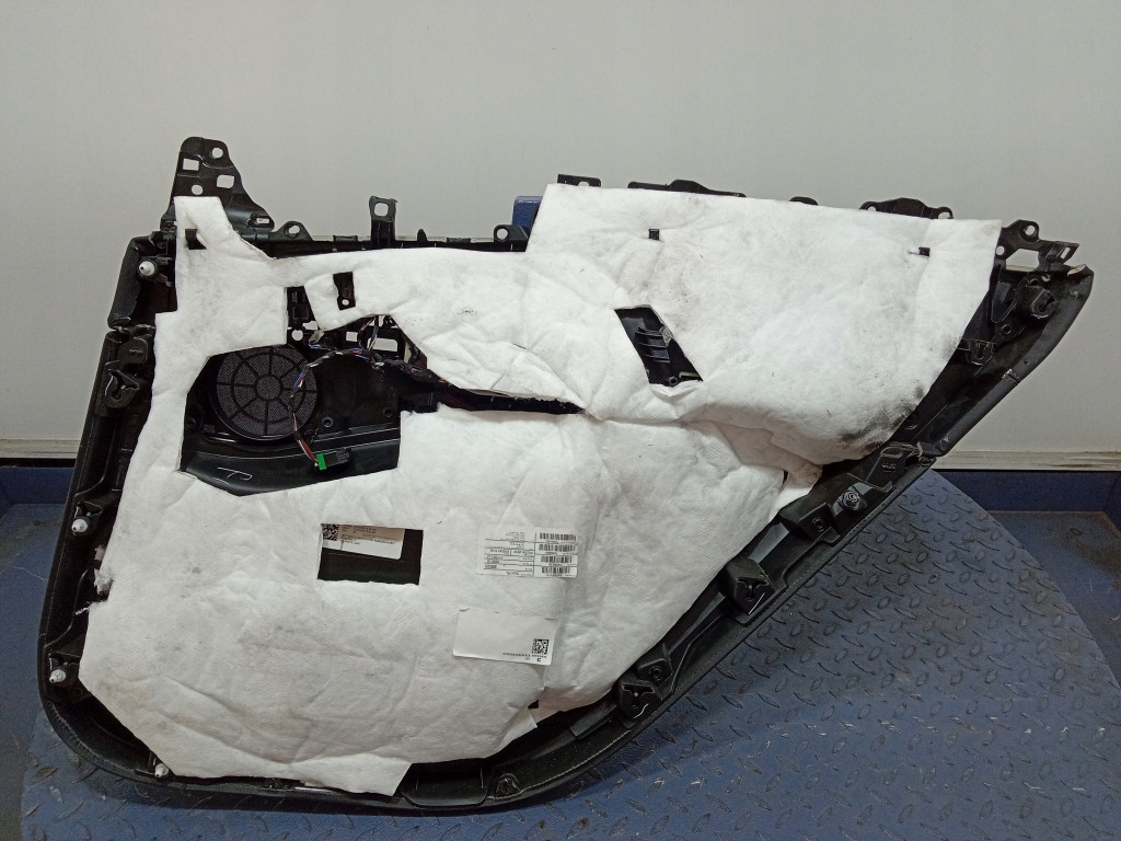 фото №5, Bmw x7 g07 обивка дверь задняя левая задняя кожа 6036068