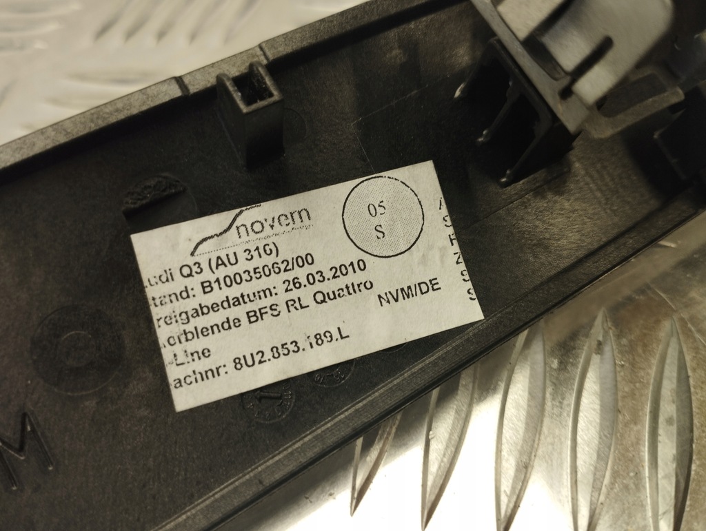 фото №10, Audi q3 8u молдинг dekor заглушка 8u2853189l