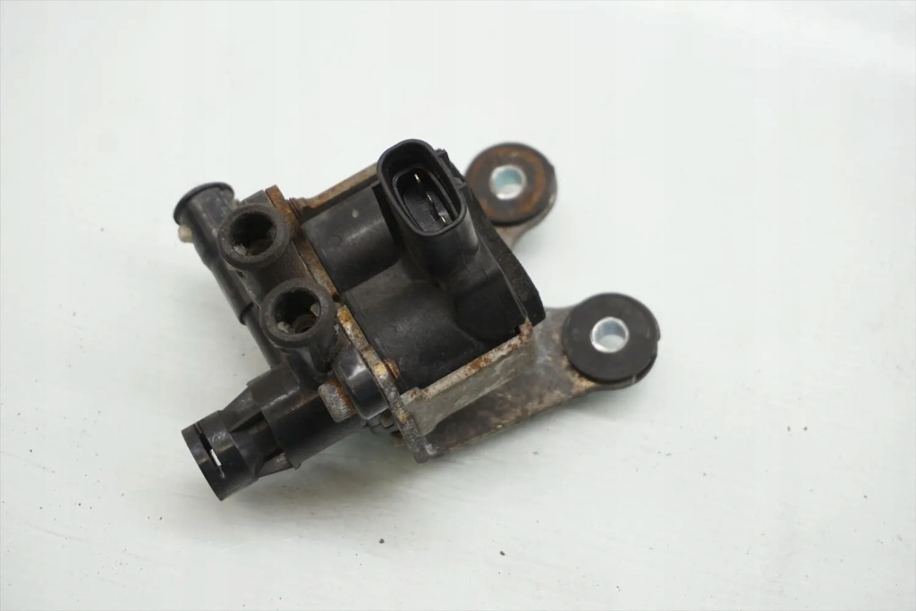 фото №2, Lexus ls насос циркуляционная webasto 460 бензин 280kw 381 hp 2008 седан