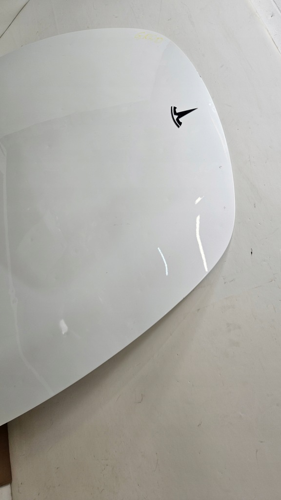 Капот кришка двигуна tesla model y оригінальна grad Оригінал