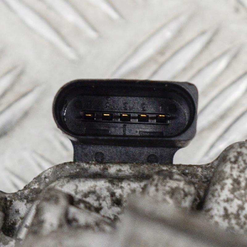 фото №5, Audi q3 дроссельная заслонка 8u 2.0 tdi 110kw 04l128063aa 2017