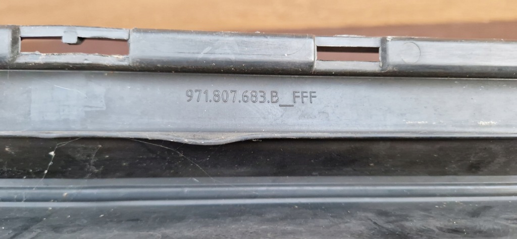 фото №7, Porsche panamera решітка бампера комплект 971807683b