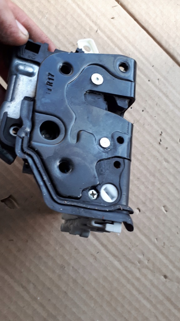 фото №8, A5 8w замок дверь правый перед 8x1837016c a4 b9 8w