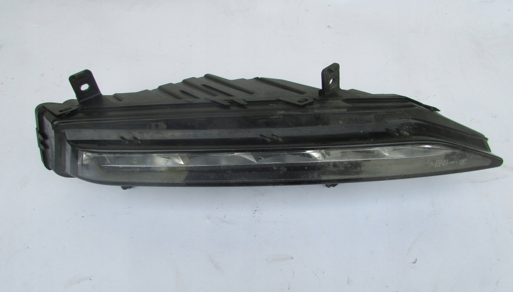 фото №1, Протитуманна фара led drl skoda superb iii lift 3v0941700b