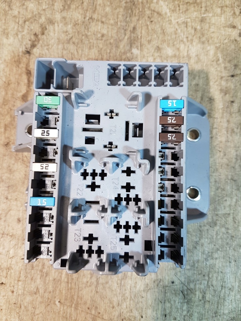 фото №1, Коробка запобіжників alfa romeo 159 3.2 v6 jts