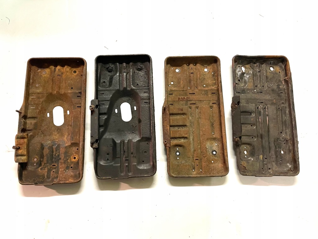 фото №1, Основание кронштейн аккумулятор mercedes w116 se