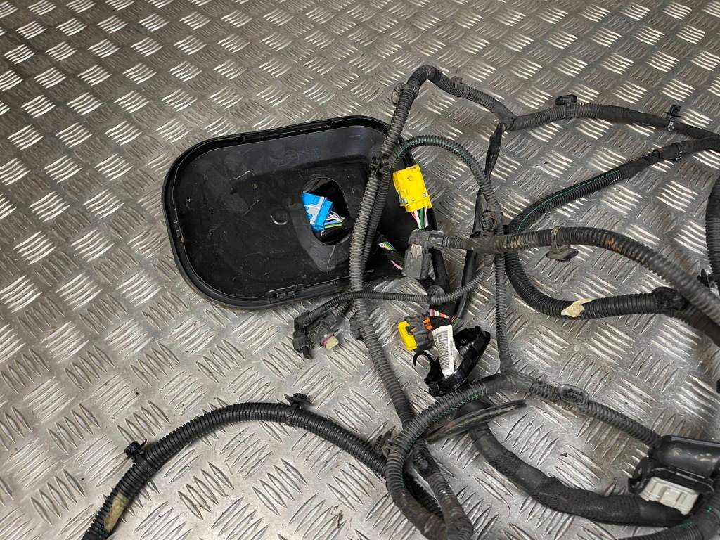 Купити Citroen ds7 crossback 2020 інше частини відсік двигуна