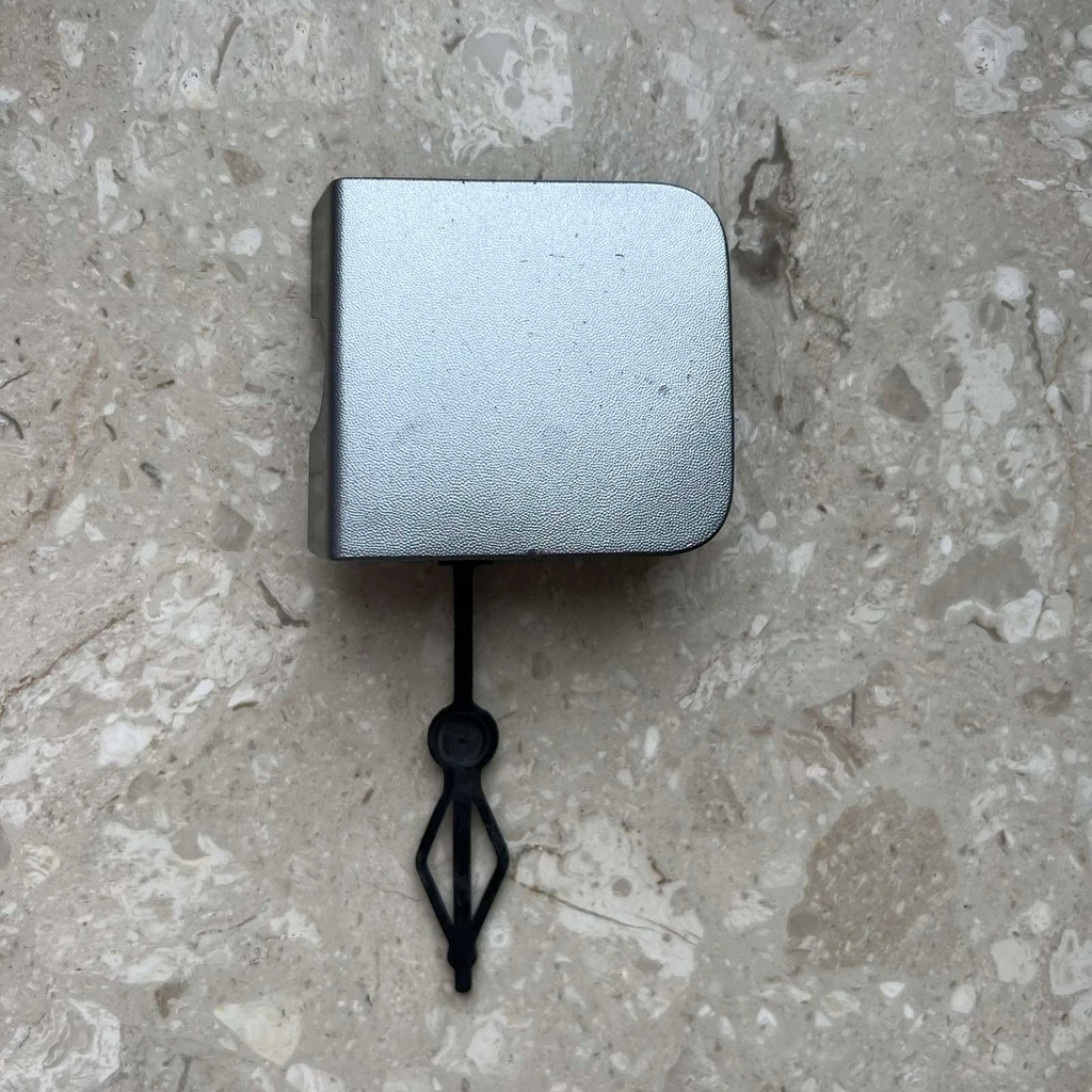 фото №1, Peugeot partner ii 15-18 lift заглушка фаркоп перед 9810964177