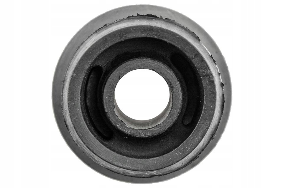 фото №13, Втулка балка задній nissan x-trail t30 00-06 задня