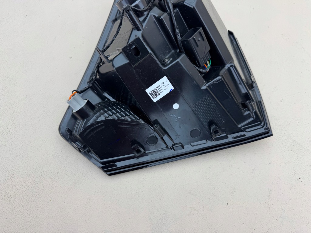 фото №16, Hyundai kona ii 2 23r- лампа правая задняя правый задняя 92406-be1 led