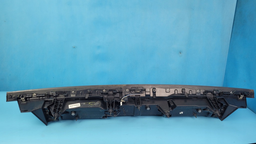 фото №9, Dodge challenger sxt 19r накладка лампа кришки задня 68404882aa