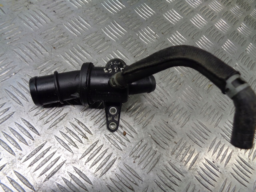 фото №1, Корпус термостата mercedes w169 2.0 cdi 6402000515