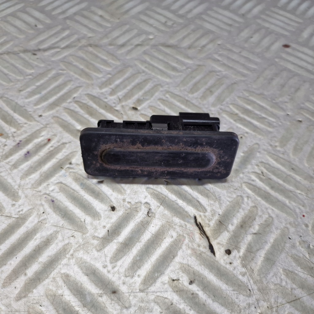 фото №1, Кнопка відкривання кришки задня citroen c4 ii b7