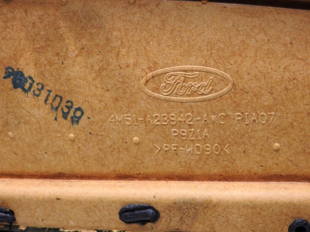 Оббивка двері правий перед ford focus mk2 lift Київ