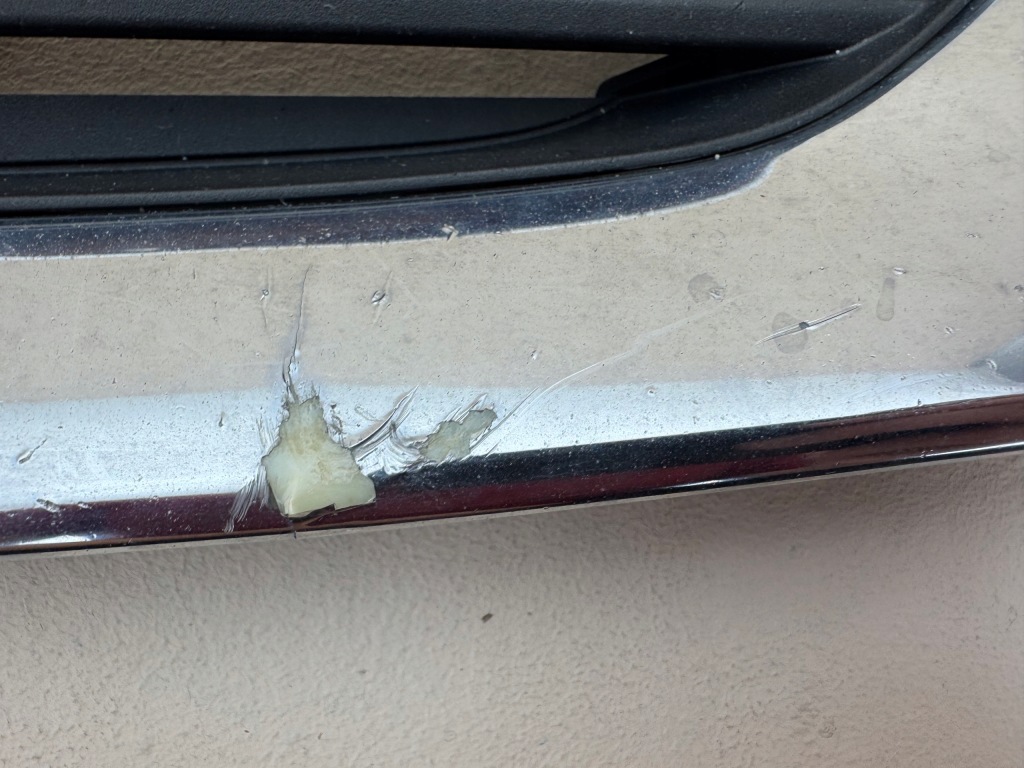 Volvo xc90 2 2 рестайлинг  19r- решётка решётка  бампера перед правая 31663843 Цена