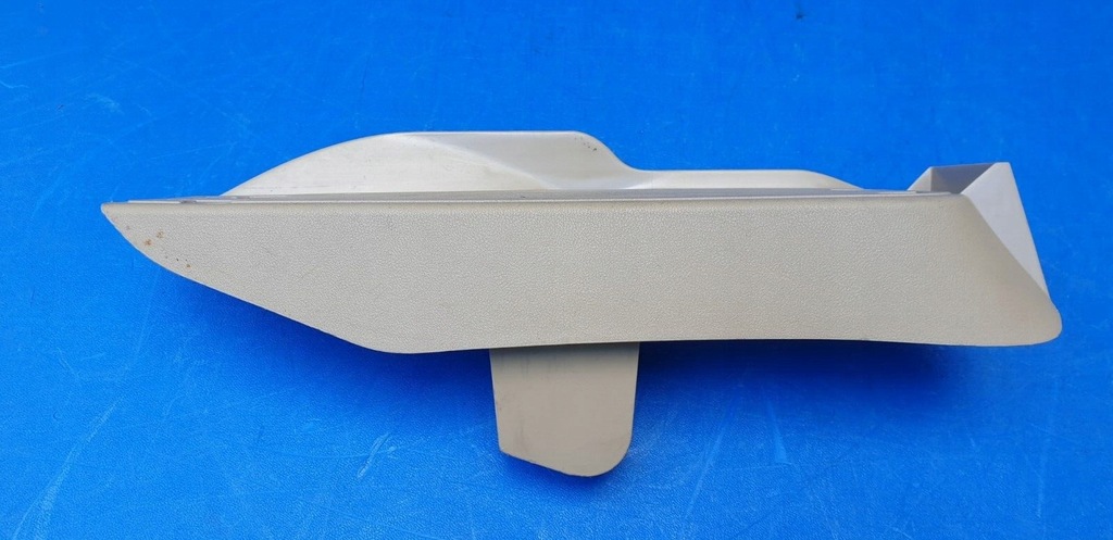 фото №9, Підніжка підніжка бежева alfa romeo 159