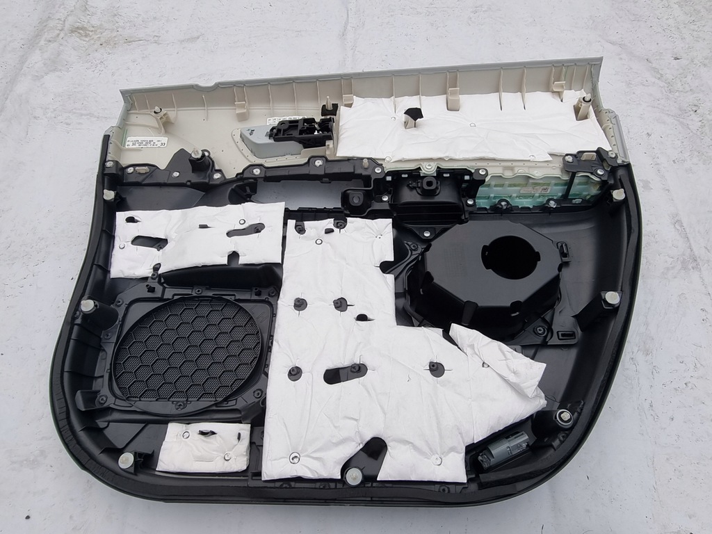 фото №9, Toyota sienna 2.5 hybrid xl40 xse limited обшивка дверь левый перед 21-