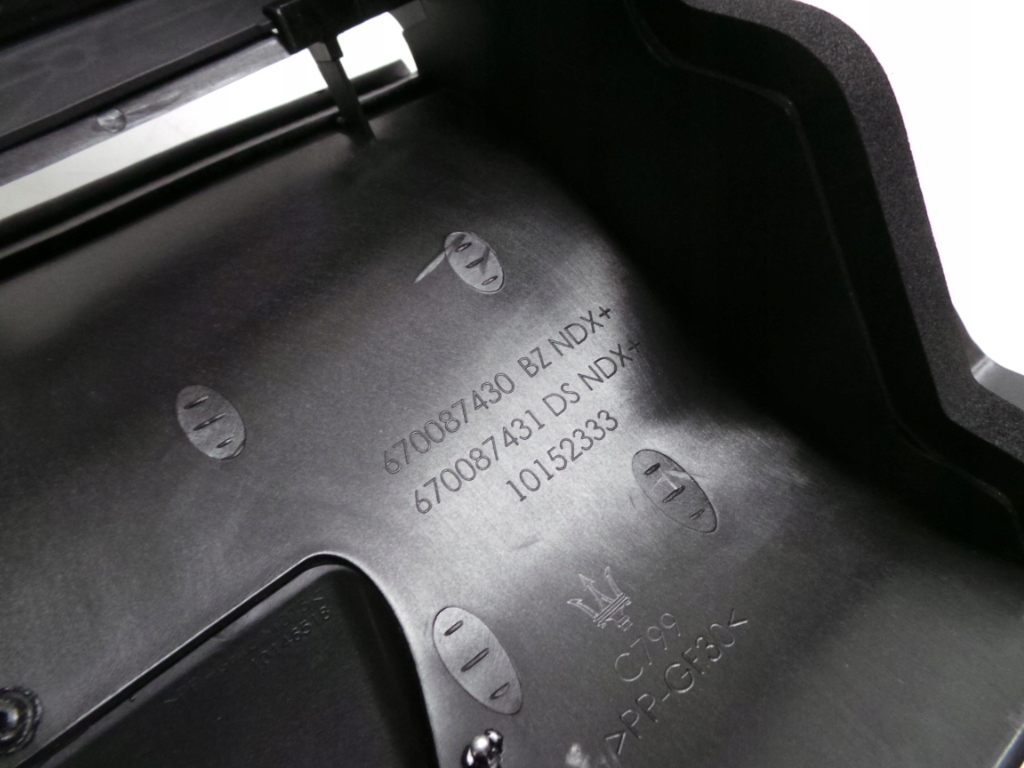 фото №7, Воздуховод воздуха жалюзи maserati quattroporte