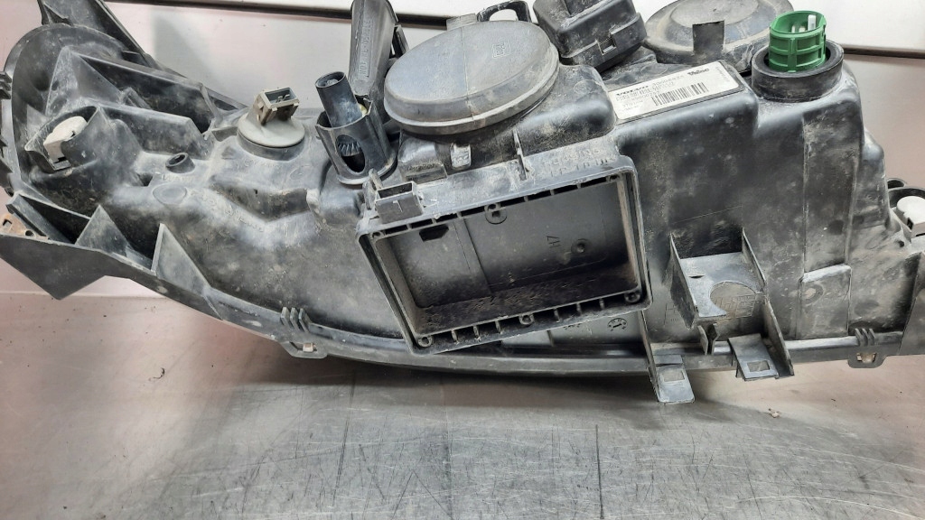 фото №14, Фара левый 30698825 volvo s60 lift 04-09r