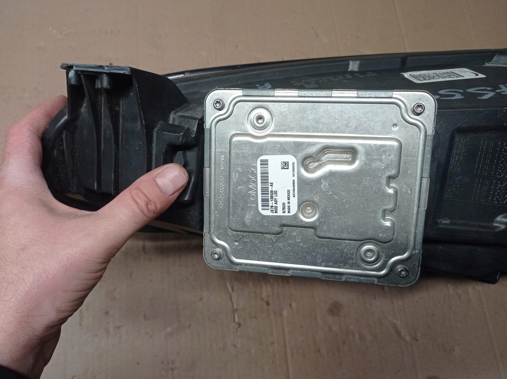 фото №6, Лампа фара правый focus mk 4 full led europa