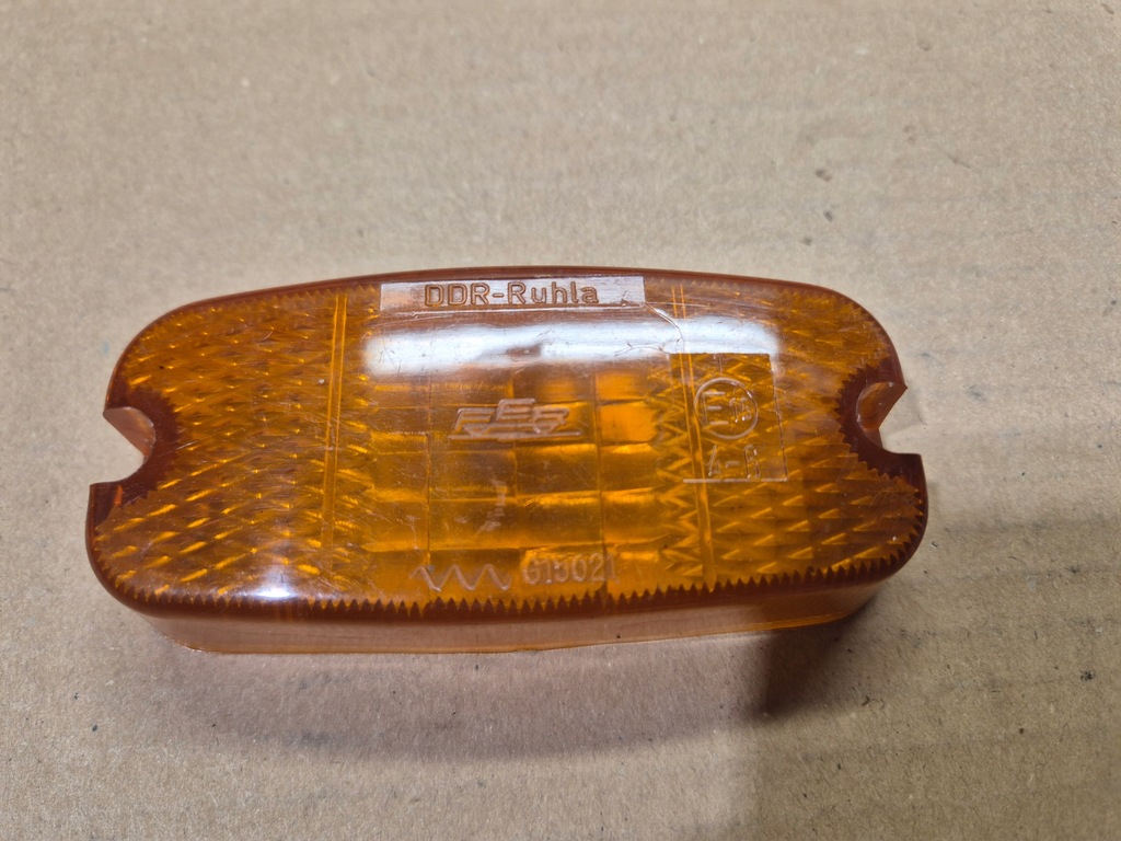 фото №1, Trabant стекло фары поворотник. ddr ruhla. поворотник