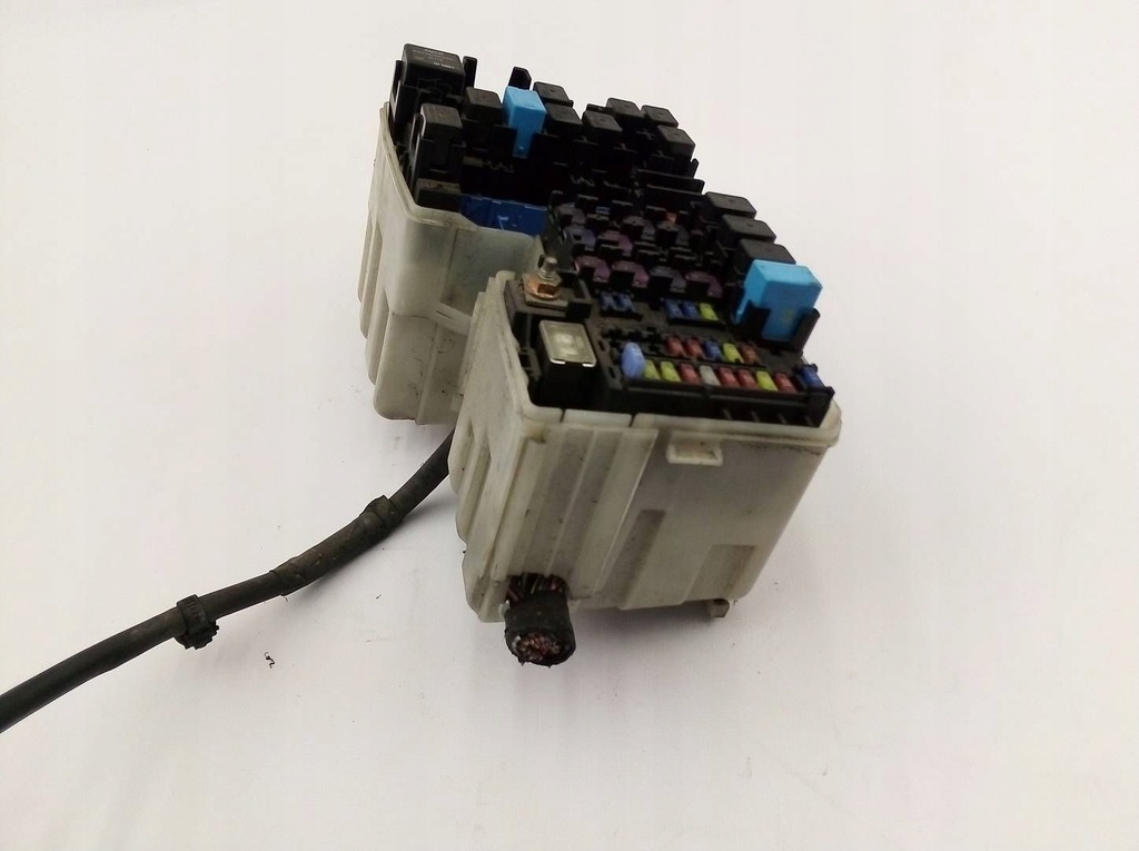 фото №7, Mazda 5 2005 коробка реле