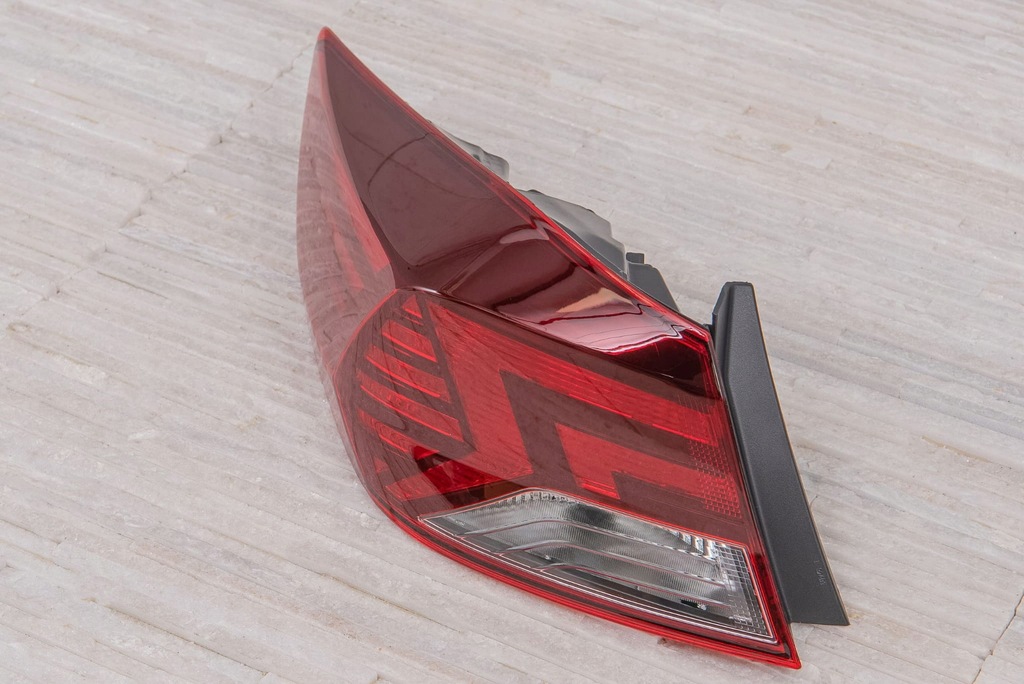 фото №10, Hyundai elantra vi ad 2018-2020 кузовная лампа задняя левая 92401f2500