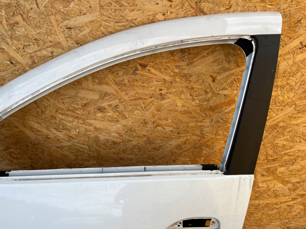 фото №2, Dacia sandero ii 2 дверь левая передние перед