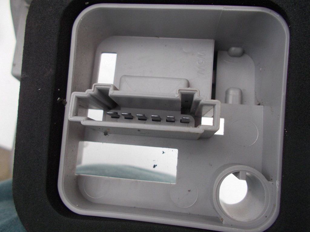 фото №5, Вкладиш лампи задній цоколь лампочка vw polo v 6r 6r0945258b правий