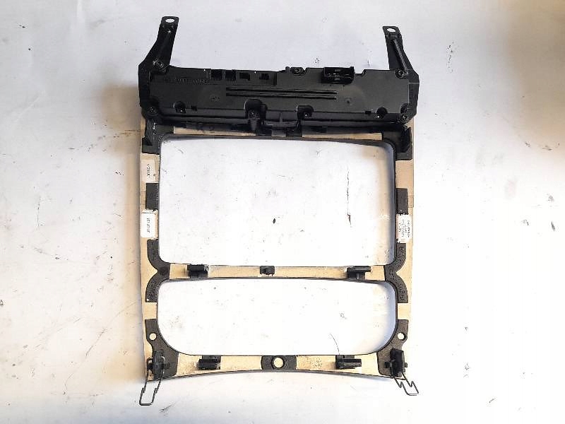 фото №4, Рамка панель корпус защита радио mercedes w203