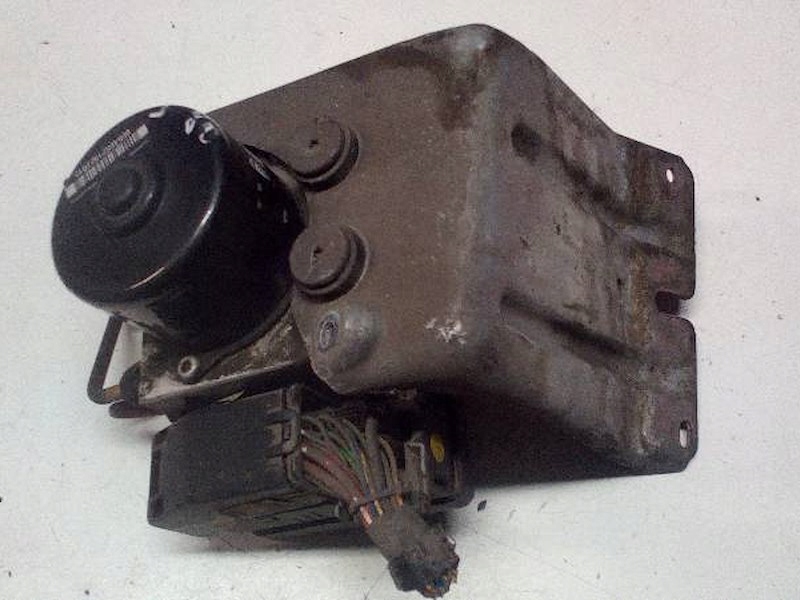 фото №7, Насос abs 8619968 volvo s80