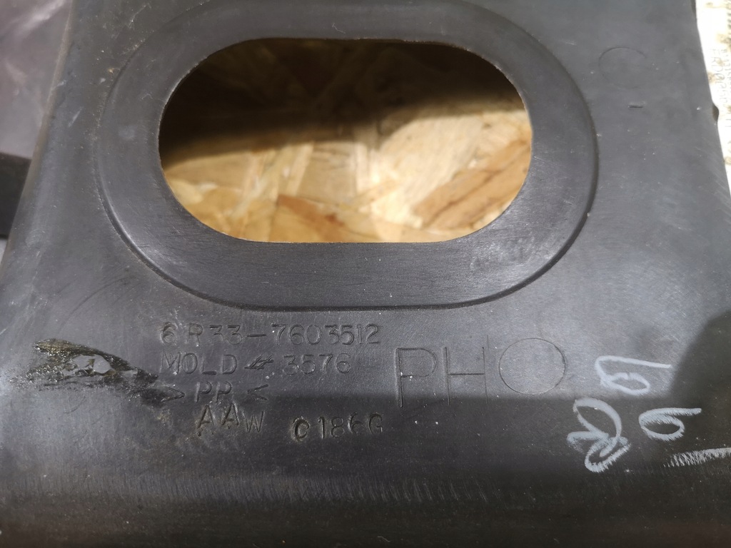 фото №7, Защита обшивка стойка a правая mustang cabrio 05-