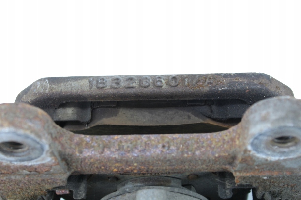 фото №8, Jeep cherokee kl 19- суппорт тормозной правый задняя