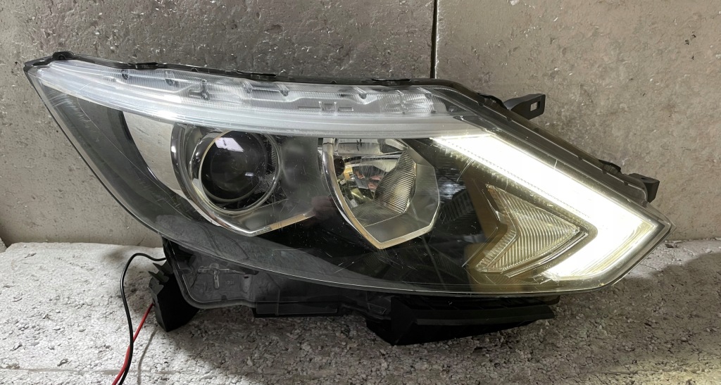 Купить Nissan qashqai 2 2 led фара перед правый  eur оригинал