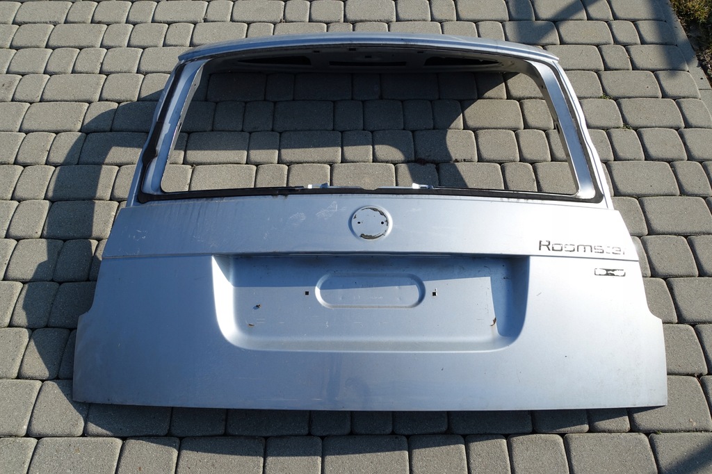 фото №1, Skoda roomster крышка багажника задняя задняя серебристая