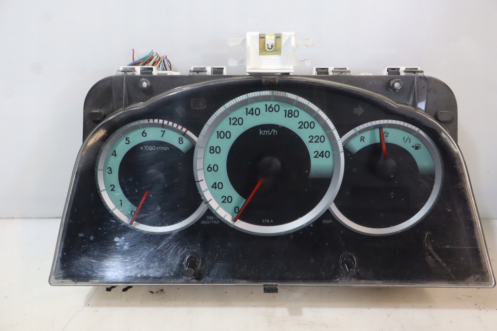 фото №1, Прилади toyota corolla verso ii 1.8