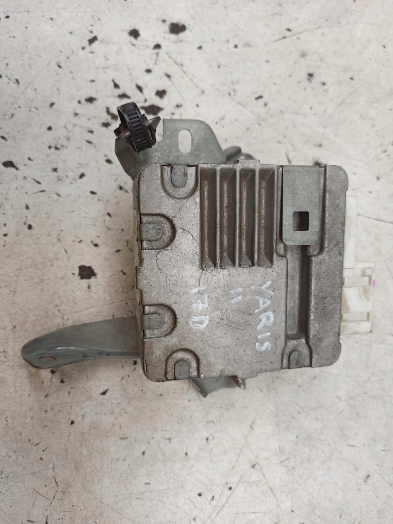 фото №1, Toyota yaris ii блок управления усилителя 89650-0d110